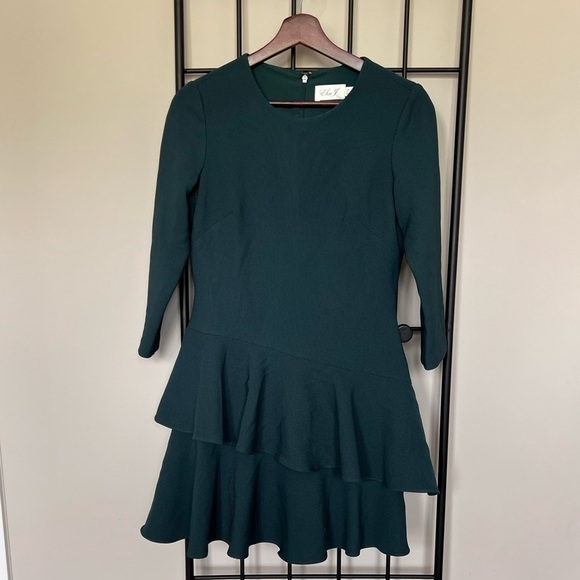 Eliza J Emerald Green Textured Ruffle Hem Dress Sz 6P - Picture 9 of 9